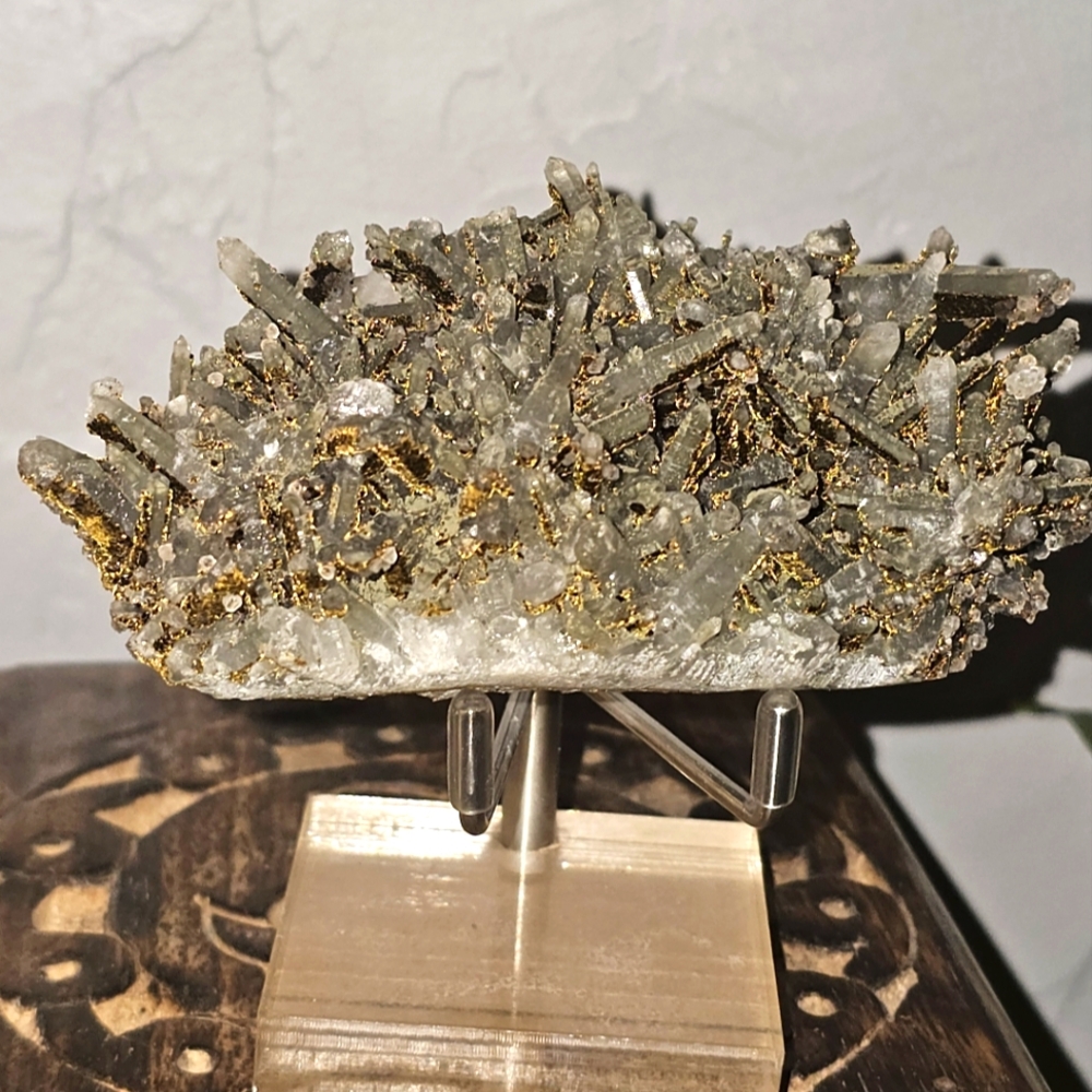 Goethite Calcite On Quartz